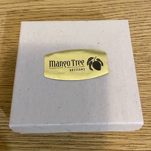 FREE🎁 Handmade artisan blue feather earrings - Picture 2 of 4